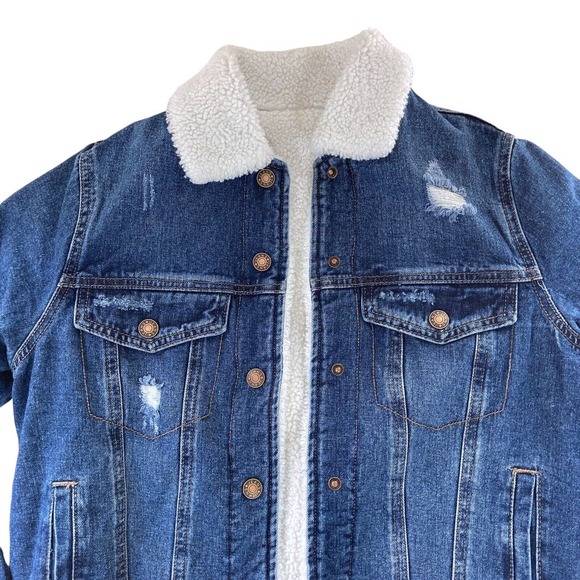 Denim Jacket Womens Small Sherpa Lined Trucker Distressed Fur Collar Cotton Poly - Picture 13 of 15